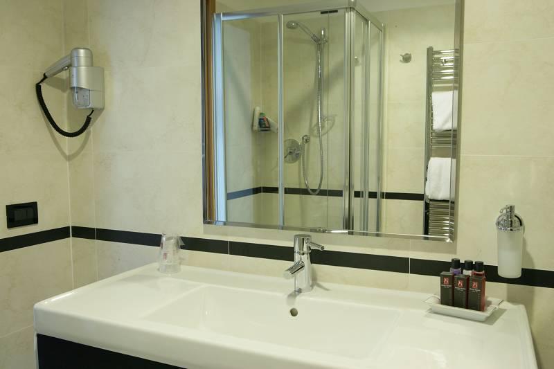 Hotel Sporting Pomezia Bagian luar foto